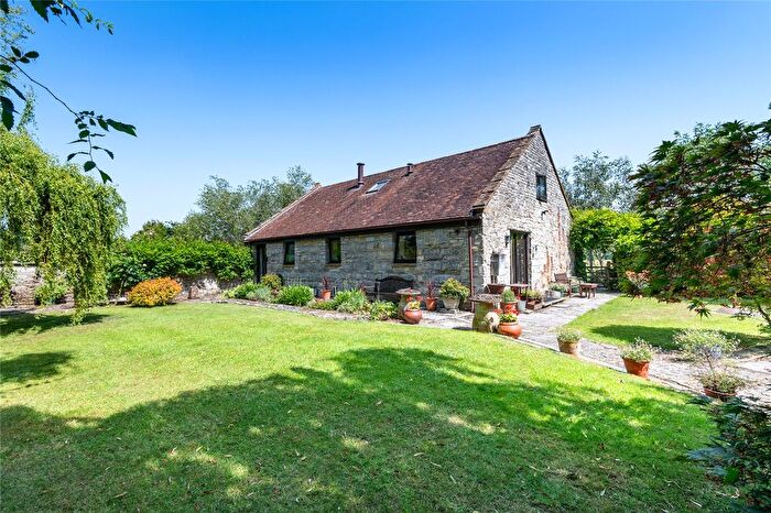 2 Bedroom Detached House For Sale In Sedgemoor Road, North Curry, Taunton, Somerset, TA3