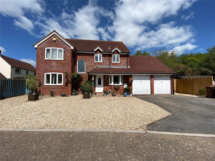 4 Bedroom Detached House For Sale In Juniper Close, Tiverton, Devon, EX16