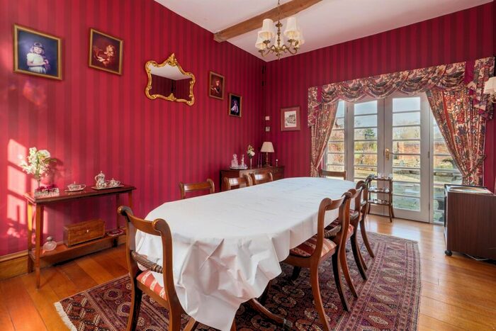 4 Bedroom Barn Conversion For Sale In Welsh Row, Nether Alderley, SK10