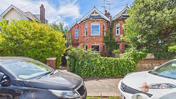 1 Bedroom Flat For Sale In Boundary Road, Worthing, BN11
