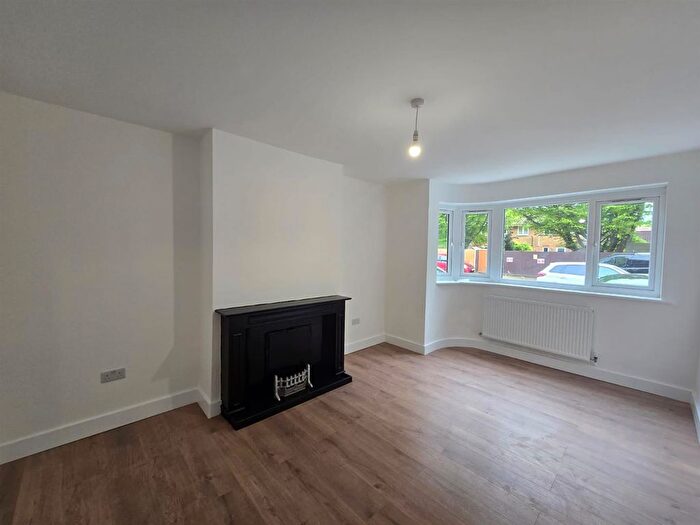 2 Bedroom Property To Rent In Meadowview Road, London, SE6