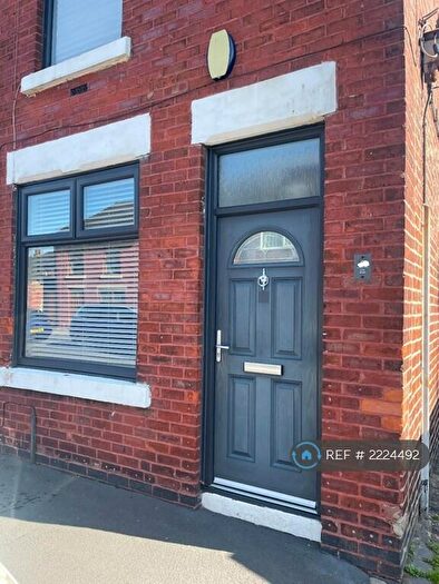 2 Bedroom End Of Terrace House To Rent In Stockport, Stockport, SK2