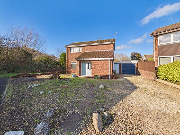 3 Bedroom Detached House For Sale In Merestones Drive, Cheltenham, Gloucestershire, GL50