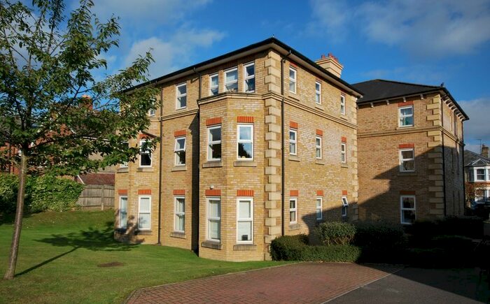 2 Bedroom Flat To Rent In Upper Grosvenor Road, Tunbridge Wells, TN1