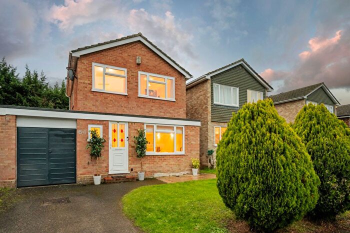 3 Bedroom Detached House For Sale In Woodrow Drive, Wokingham, RG40