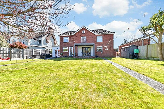 4 Bedroom Detached House For Sale In Telegraph Road, Deal, Kent, CT14