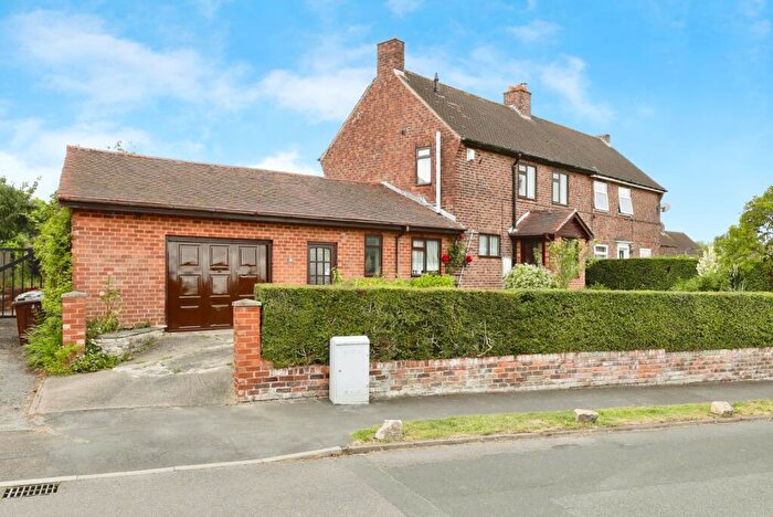 3 Bedroom Semi Detached House For Sale In Queens Avenue, Kiveton Park, Sheffield, South Yorkshire, S26