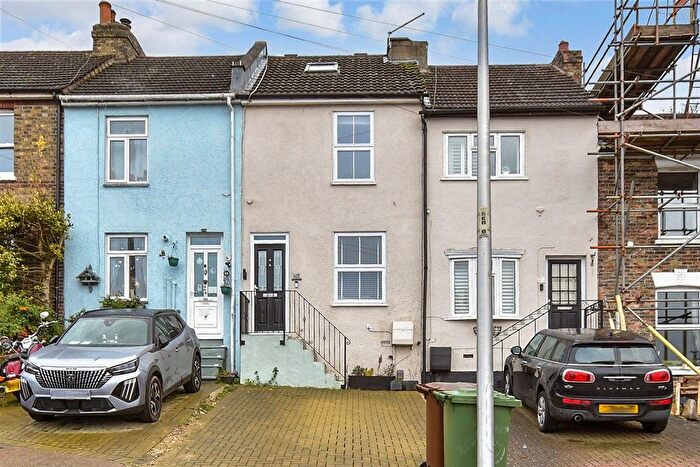 3 Bedroom Terraced House For Sale In Sidney Road, Borstal, Rochester, Kent, ME1