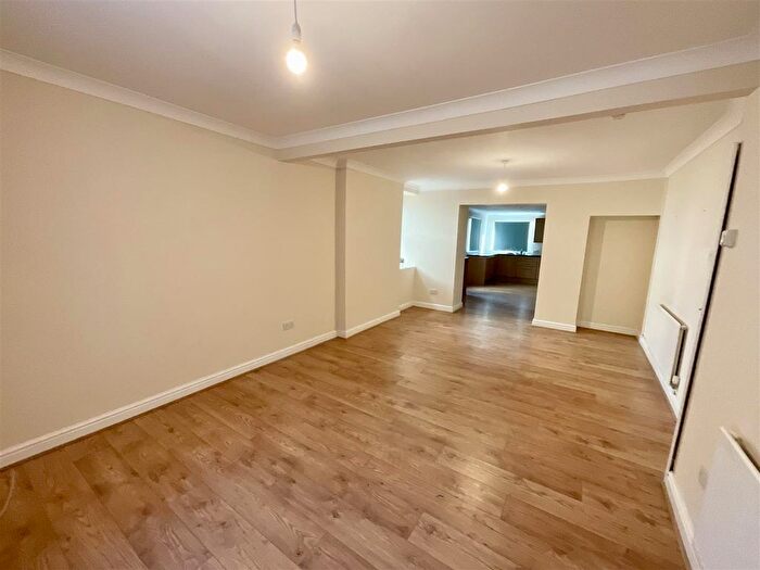 3 Bedroom End Of Terrace House To Rent In Woodville Street, Pontarddulais, Swansea, SA4