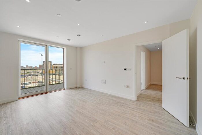 1 Bedroom Apartment To Rent In Lillium Court, Dagenham, RM9