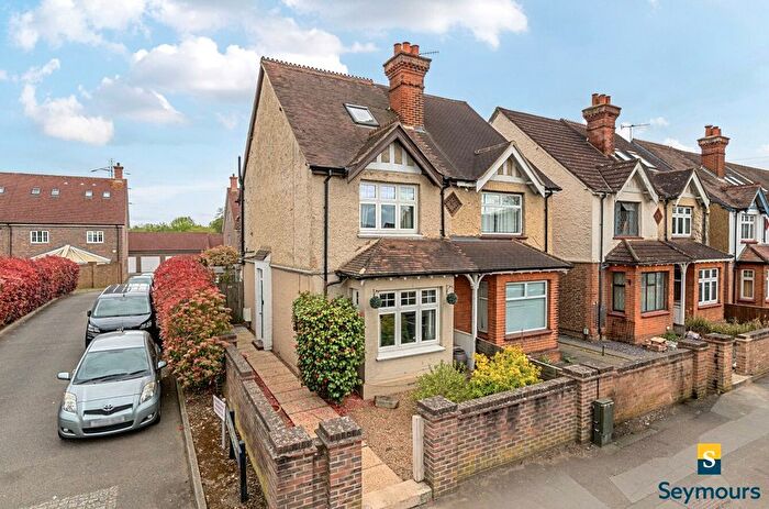 3 Bedroom Semi Detached House For Sale In Guildford, Surrey, GU1