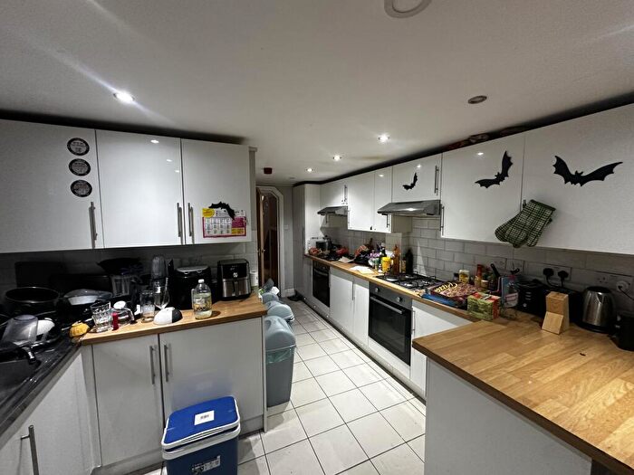 1 Bedroom House To Rent In Merthyr Street, Cardiff, CF24