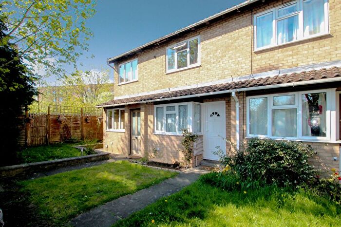 1 Bedroom Terraced House To Rent In Ratcliffe Close, Uxbridge, UB8