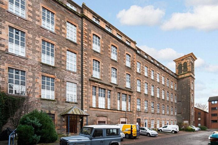 2 Bedroom Flat To Rent In High Mill Court, West End, Dundee, DD2
