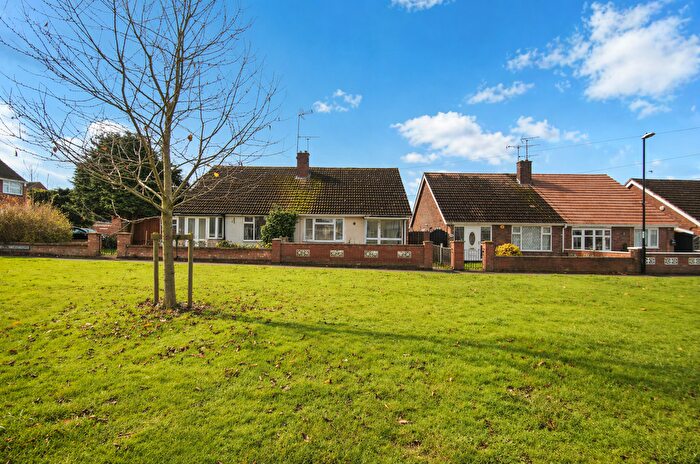 2 Bedroom Semi Detached Bungalow To Rent In Royal Crescent, Willenhall, Coventry, CV3