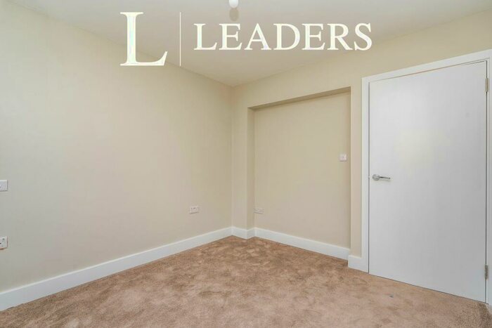 1 Bedroom Apartment To Rent In Compass Point, Romsey Road, SO16