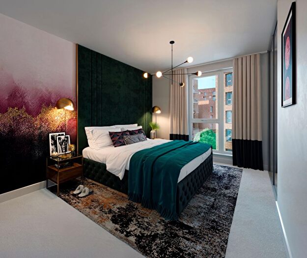 2 Bedroom Flat For Sale In Civic Street, Hounslow, TW3