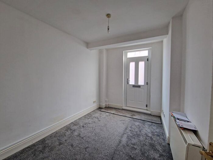 1 Bedroom Flat To Rent In Pearson Street, Stourbridge, DY9