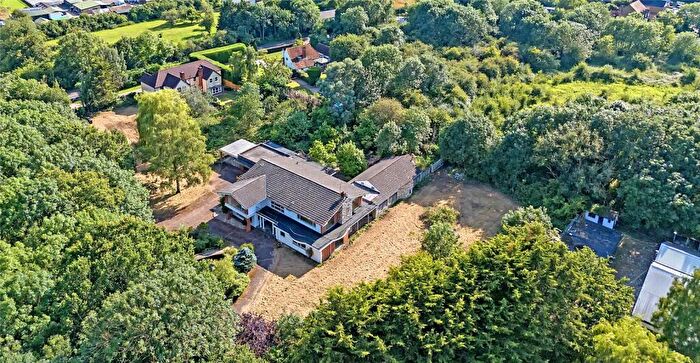 4 Bedroom Detached House For Sale In Epping Road, Roydon, Essex, CM19