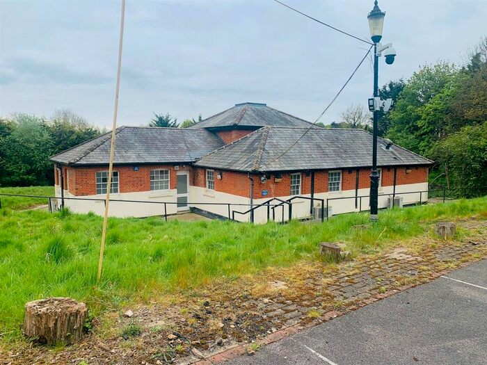 6 Bedroom Property To Rent In Ponsbourne Park, Newgate Street, Hertford, SG13