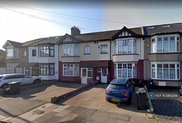 3 Bedroom Terraced House To Rent In Benton Road, Seven Kings, Ilford, IG1