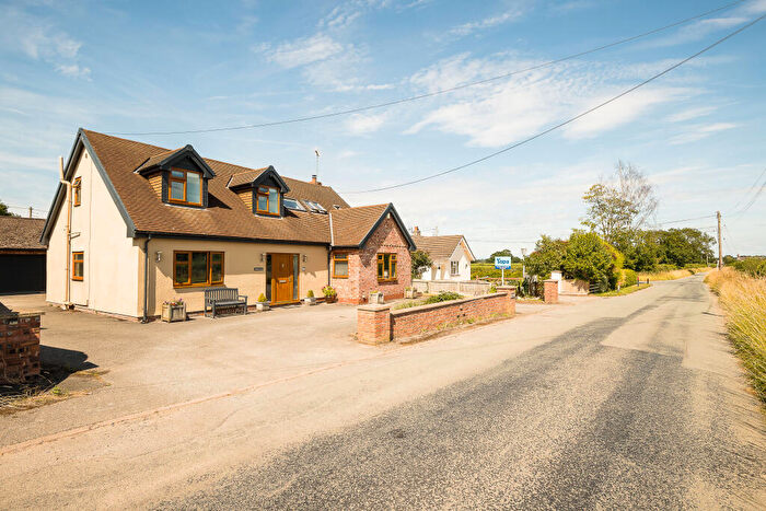 5 Bedroom Detached House For Sale In Burton Green, Wrexham, LL12