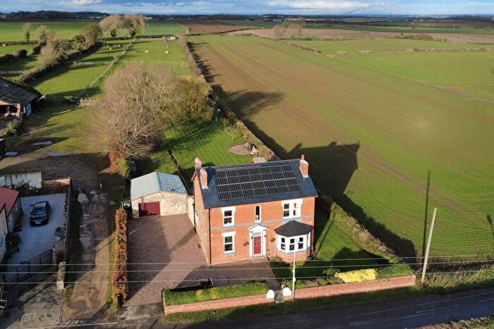 3 Bedroom Detached House For Sale In Austwood Lane, Braithwell, Rotherham, S66