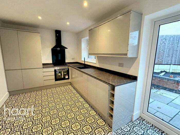 2 Bedroom Detached Bungalow For Sale In Heanor Gate Road, Heanor, DE75