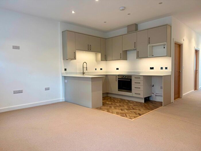 1 Bedroom Maisonette For Sale In Station Road, Edenbridge, TN8