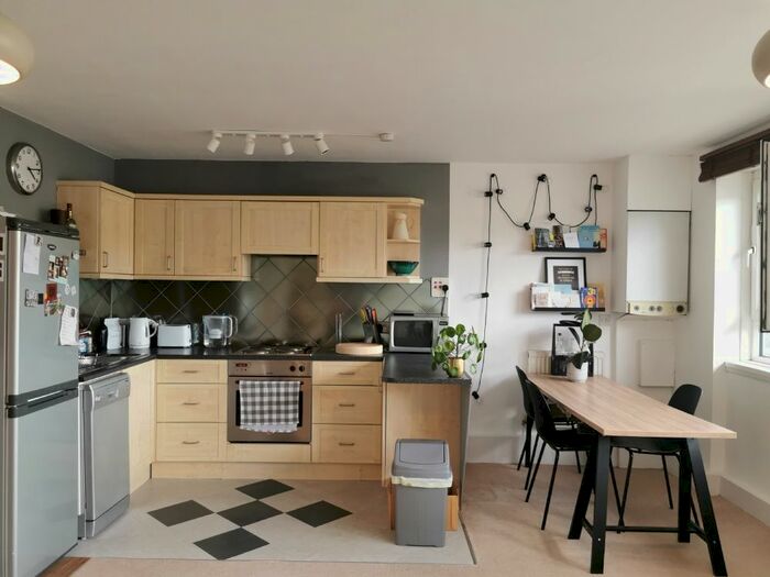 1 Bedroom Flat To Rent In Whitton, Primrose Hill, NW3