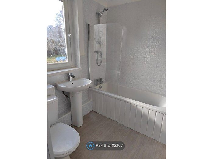 2 Bedroom Flat To Rent In Coronation Street, Carstairs, ML11