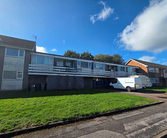 1 Bedroom Flat For Sale In Tudor Court, Tipton, West Midlands, DY4