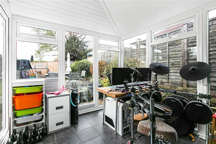 3 Bedroom End Of Terrace House For Sale In Howlands, Welwyn Garden City, Hertfordshire, AL7