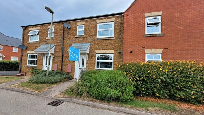 3 Bedroom Terraced House To Rent In Bridges Close, Bloxham, Oxon, OX15