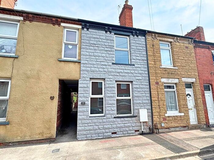 2 Bedroom Terraced House For Sale In Hood Street, Lincoln, LN5