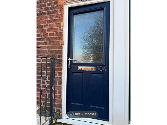 1 Bedroom Flat To Rent In Castle Street, Luton, LU1