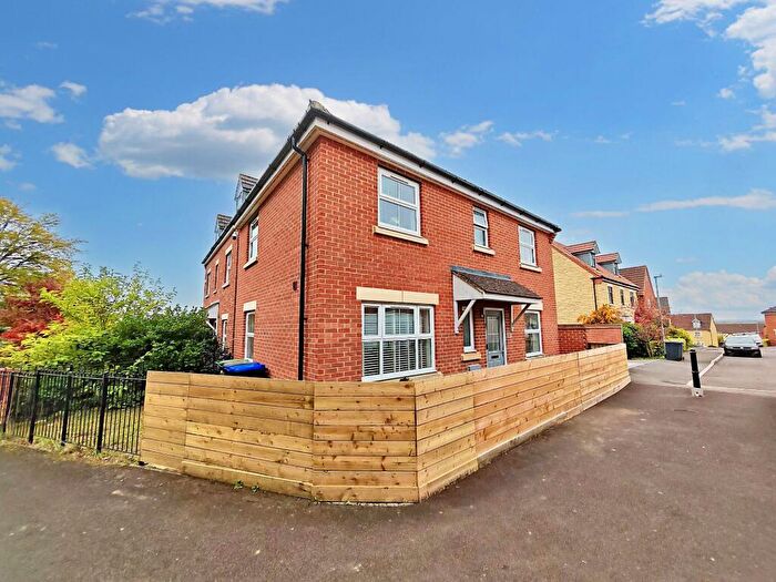 3 Bedroom Detached House For Sale In Hulbert Close, Hilperton, BA14