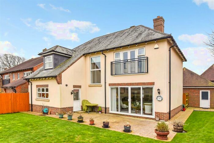 4 Bedroom Detached House For Sale In Oakford Park, Halnaker, Chichester, PO18