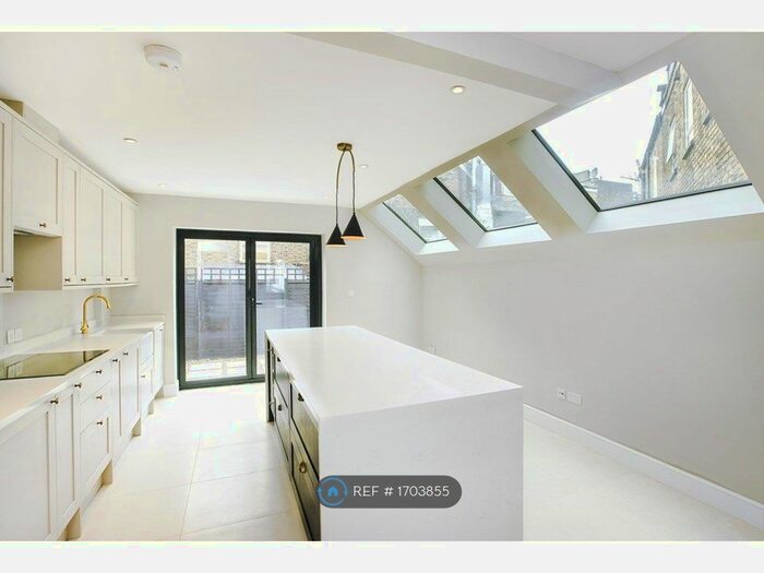 5 Bedroom Semi-Detached House To Rent In Napier Road, London, NW10