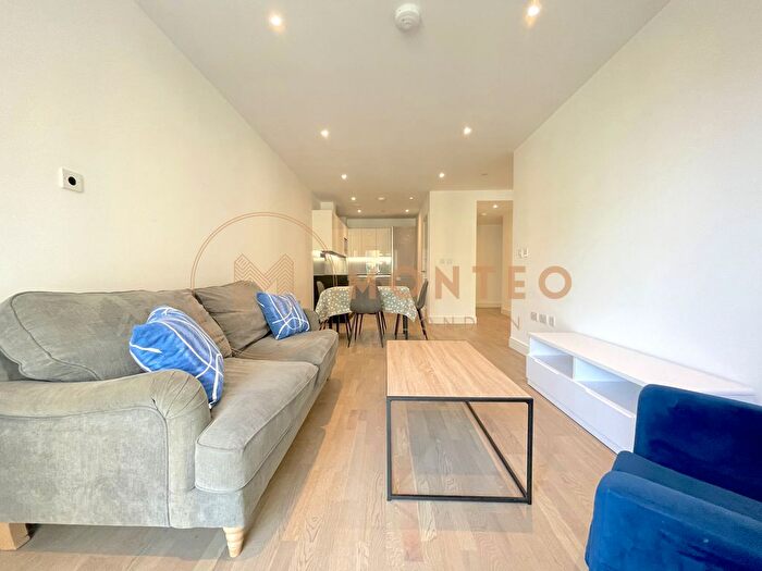 1 Bedroom Flat To Rent In Discovery House, Juniper Drive, London, SW18