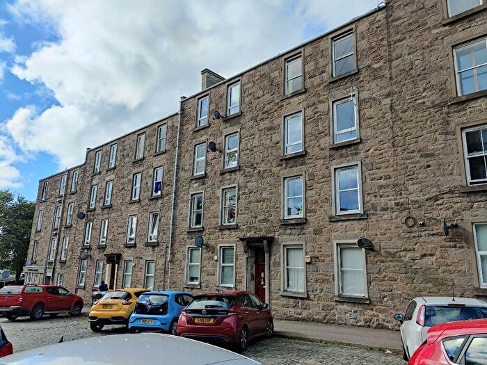2 Bedroom Flat To Rent In Blackness Street, City Centre, Dundee, DD1