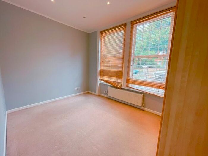 2 Bedroom Flat To Rent In Madeley Road, London, W5