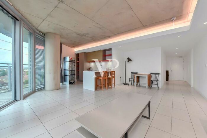 2 Bedroom Apartment To Rent In Tidal Basin Road, Greater London, E16