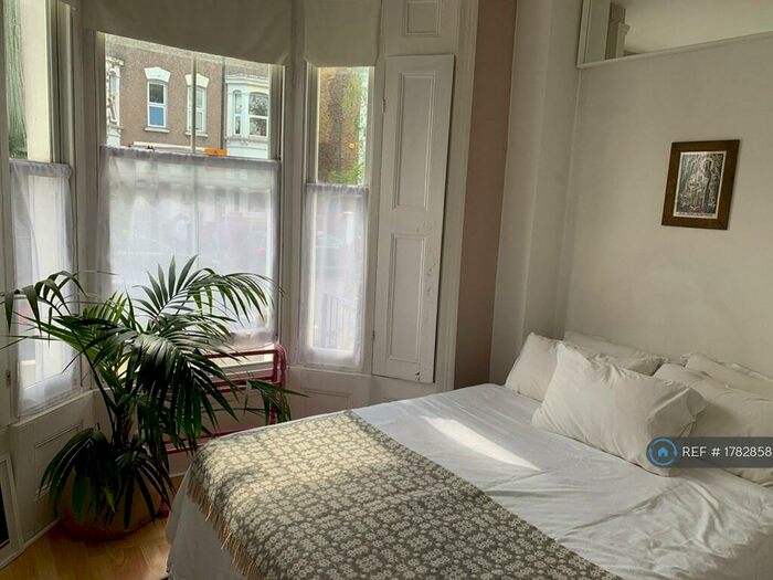 1 Bedroom Terraced House To Rent In Powerscroft Road, London, E5