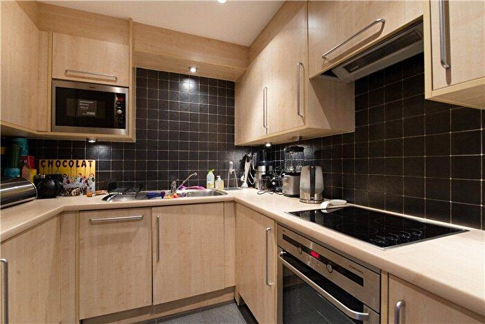 2 Bedroom Flat To Rent In Angel Southside, Owen Street, EC1V