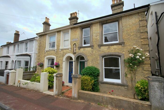 3 Bedroom Semi-Detached House To Rent In Culverden Park Road, Tunbridge Wells, TN4