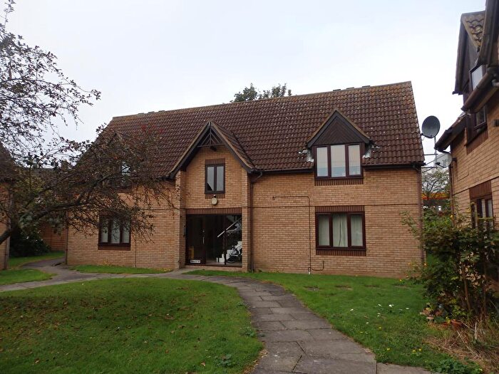 Apartment To Rent In Chestnut Gardens, Kempston, MK42