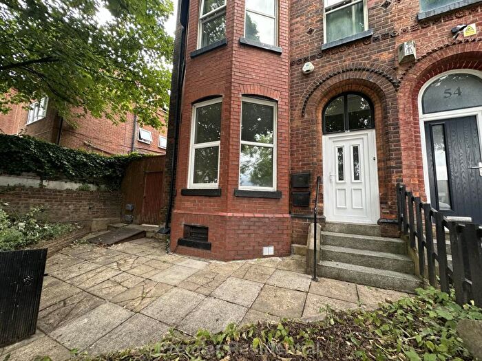 8 Bedroom Apartment To Rent In Ashtree Road, Manchester, M8