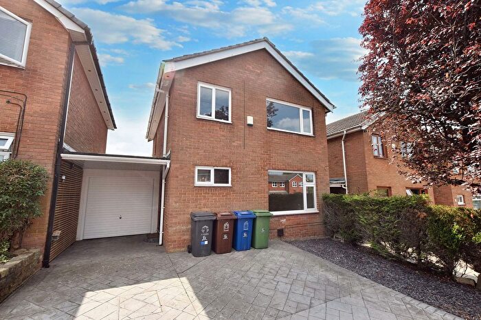 3 Bedroom Detached House To Rent In Oakfield Avenue, Clayton Le Moors, BB5