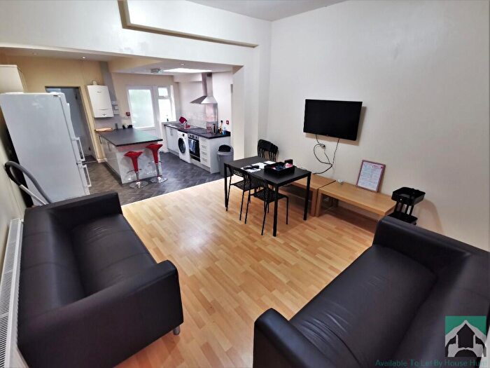 6 Bedroom Terraced House To Rent In Dawlish Road, Birmingham, B29